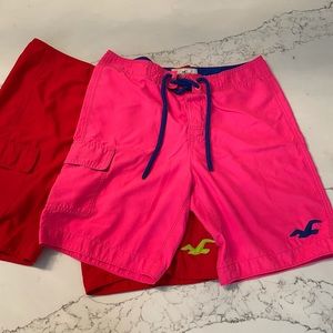 2 Hollister Men’s Medium Swim Shorts (M)